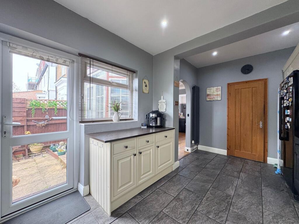 Sefton Avenue, Mill Hill, NW7, London
